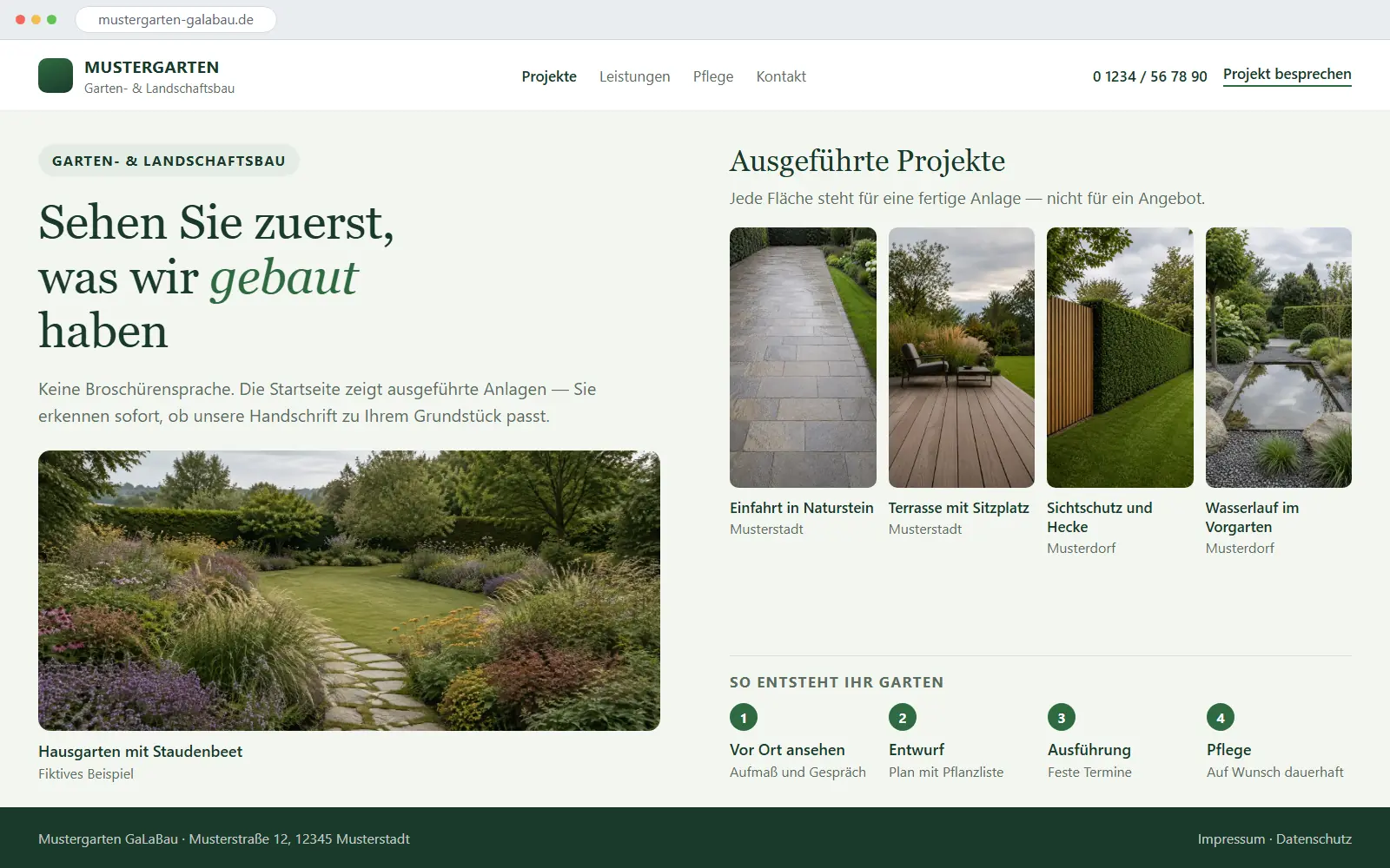 Fiktives Beispiel (Garten- & Landschaftsbau): heller Auftritt in Grün; rechts vier beschriftete Projektflächen nebeneinander mit Ortsangabe, darunter ein Ablaufband in vier Etappen.